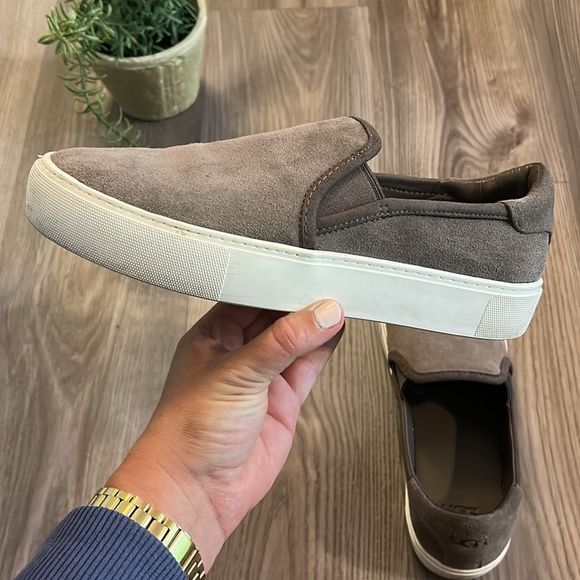 WOMENS UGG JASS SUEDE SLIP ON SNEAKERS IN TANISH GRAY SIZE 9 EEEUC - Picture 8 of 10